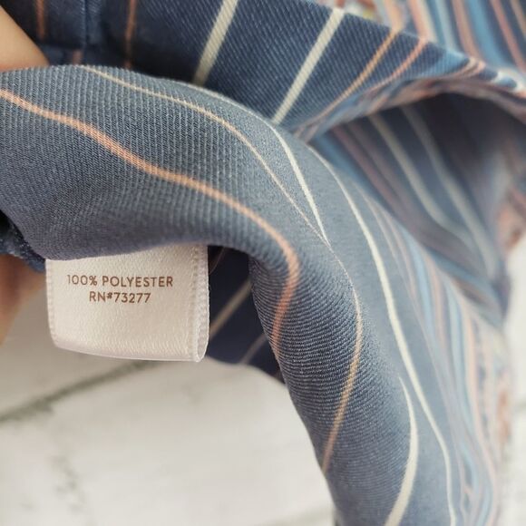 Lauren Conrad Pink Blue Shirt Long Sleeve Patterened bell sleeve blouse Size xs - Picture 3 of 7